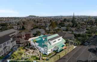 225 West Tamaki Road, Waiotaiki Bay