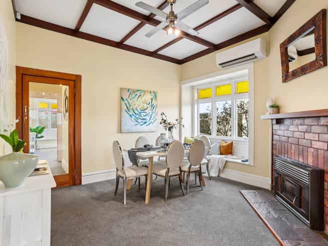 35 Staveley Avenue, Hillsborough