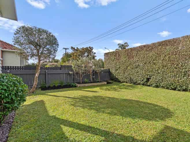 28 Renfrew Avenue, Sandringham