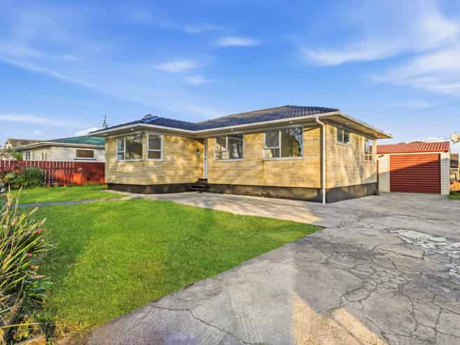93 Flat Bush Road, Clover Park