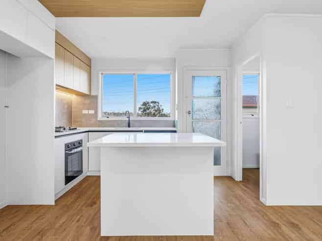 93 Flat Bush Road, Clover Park