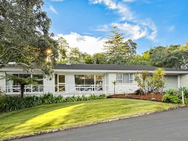 70 Ravenwood Drive, Forrest Hill