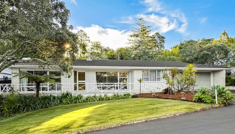 70 Ravenwood Drive, Forrest Hill