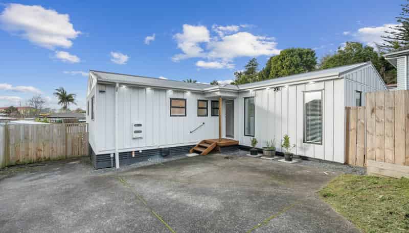 8A Parrs Cross Road, Henderson