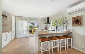 8A Parrs Cross Road, Henderson