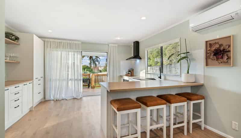 8A Parrs Cross Road, Henderson