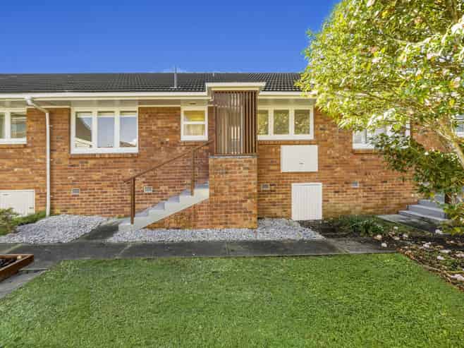 2/17 Dominion Street, Takapuna