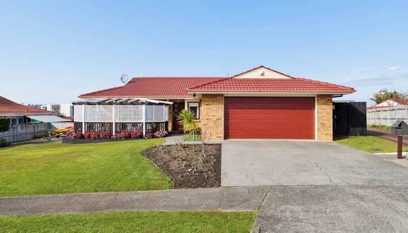 28 Booralee Avenue, Botany Downs
