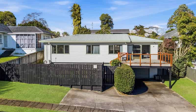 11 View Road, Papakura