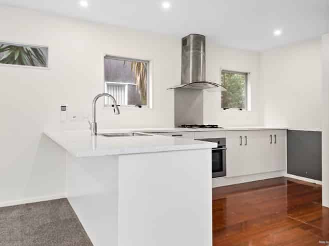 25B Lucienne Drive, Ranui