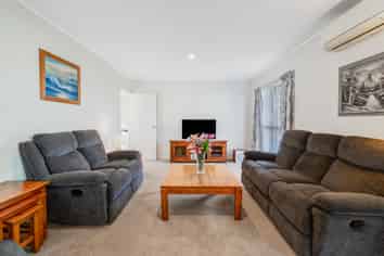 1/21 Ayton Drive, Totara Vale