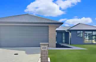 20 St Michael Crescent, One Tree Point