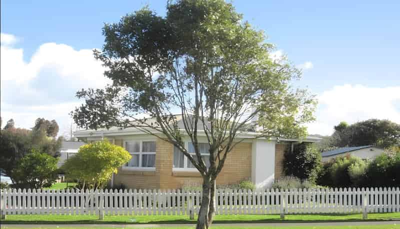 6 Beazley Crescent, Tikipunga