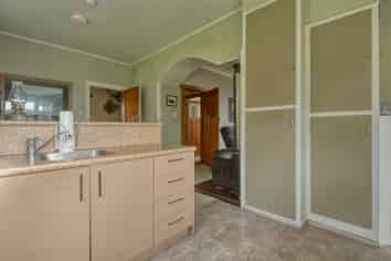 32 Park Street, Hokitika