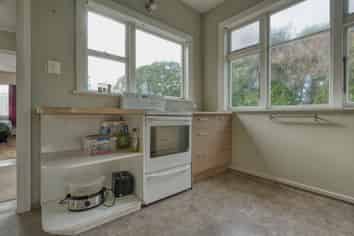 32 Park Street, Hokitika