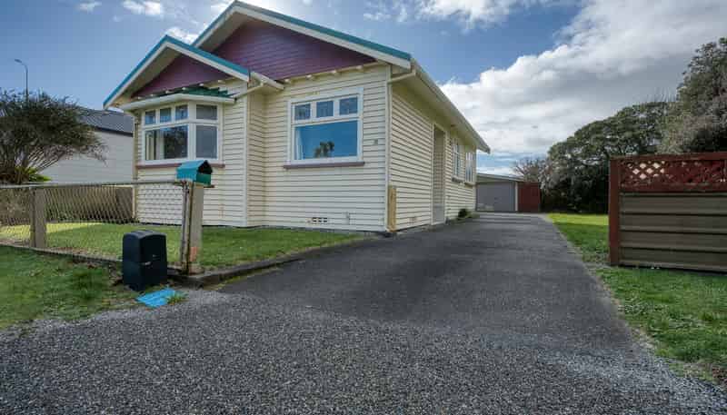 32 Park Street, Hokitika