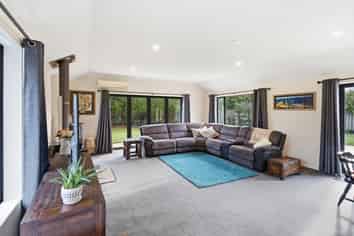 8 Haydon Place, Amberley