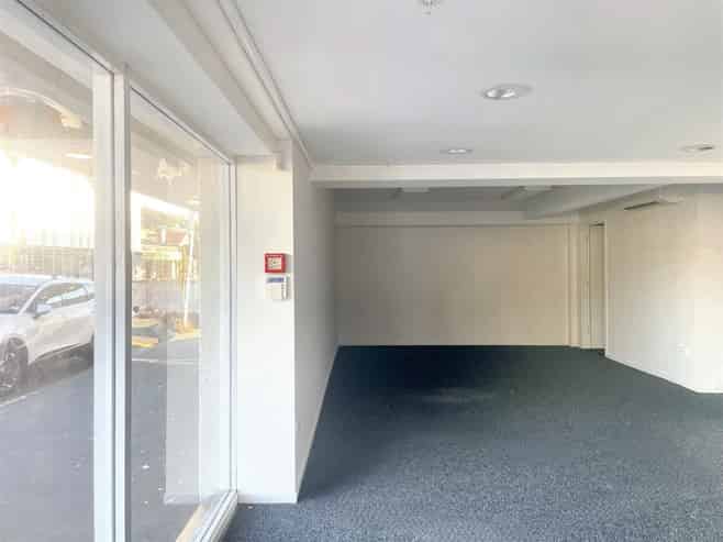 Prime Retail Opportunity – Karori Mall Entrance