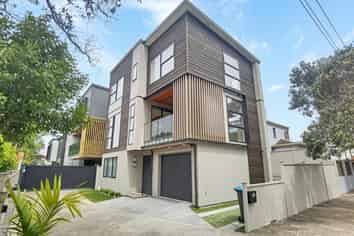 14A Atarangi Road, Greenlane