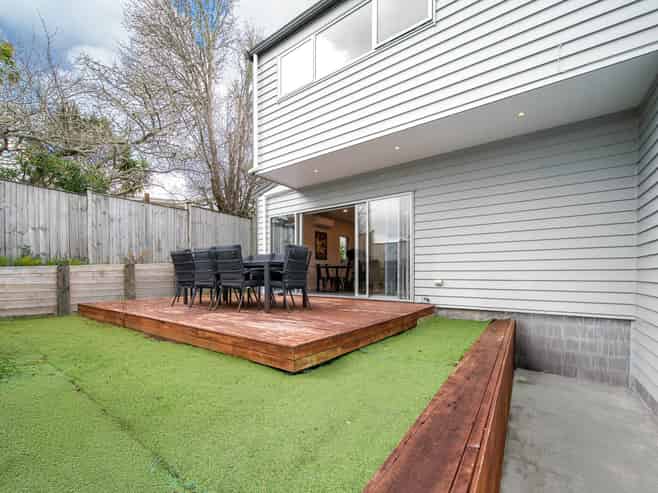 4 Kearney Place, Massey
