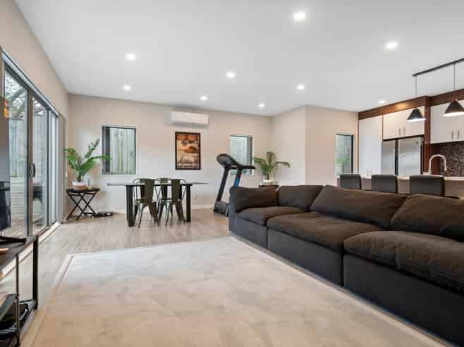 4 Kearney Place, Massey