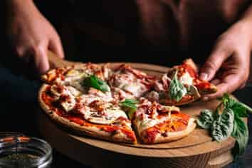 Mobile Pizza Business with $220k Earnings