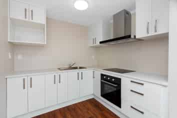27 Godden Crescent, Mission Bay