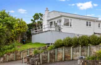 27 Godden Crescent, Mission Bay