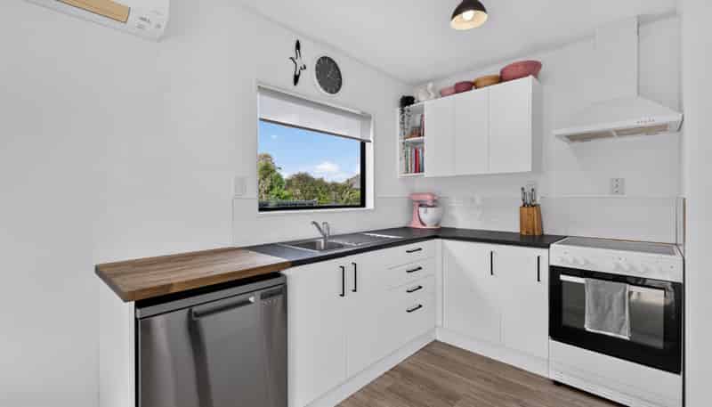 69A Riverbend Road, Onekawa