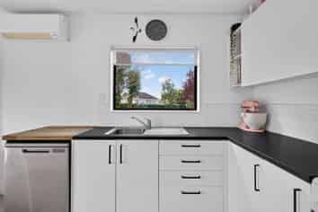 69A Riverbend Road, Onekawa