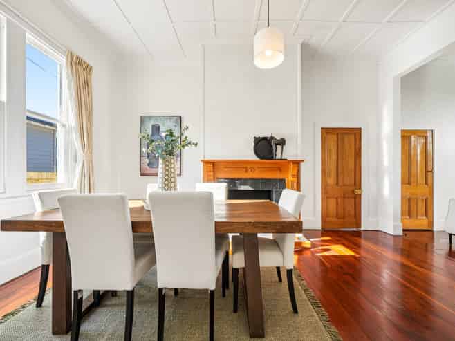 8 Sunnyvale Road, Greenlane