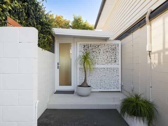 7/137 Jervois Road, Herne Bay