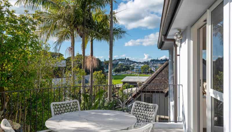 12 Auckland Road, Saint Heliers