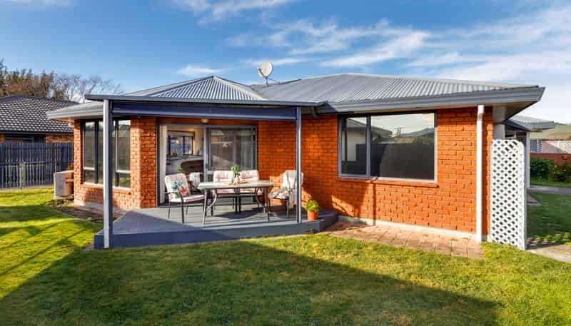 3 Robalan Place, Redwoodtown