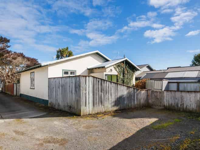 181A Botanical Road, Takaro