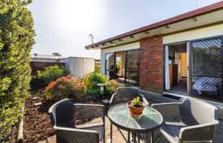 807C Avenue Road East, Parkvale