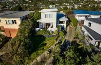 34 Bassett Road, Johnsonville