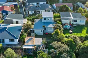 34 Bassett Road, Johnsonville