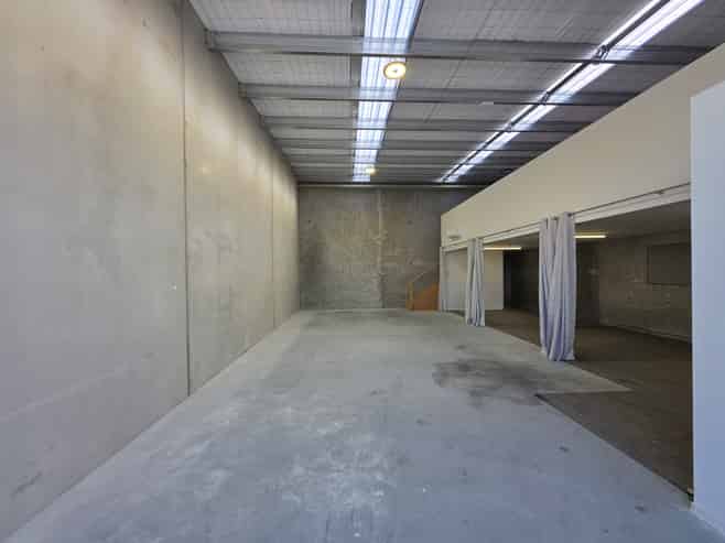 Vacant Possession - Gated Complex