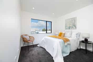 8/143 Portage Road, New Lynn
