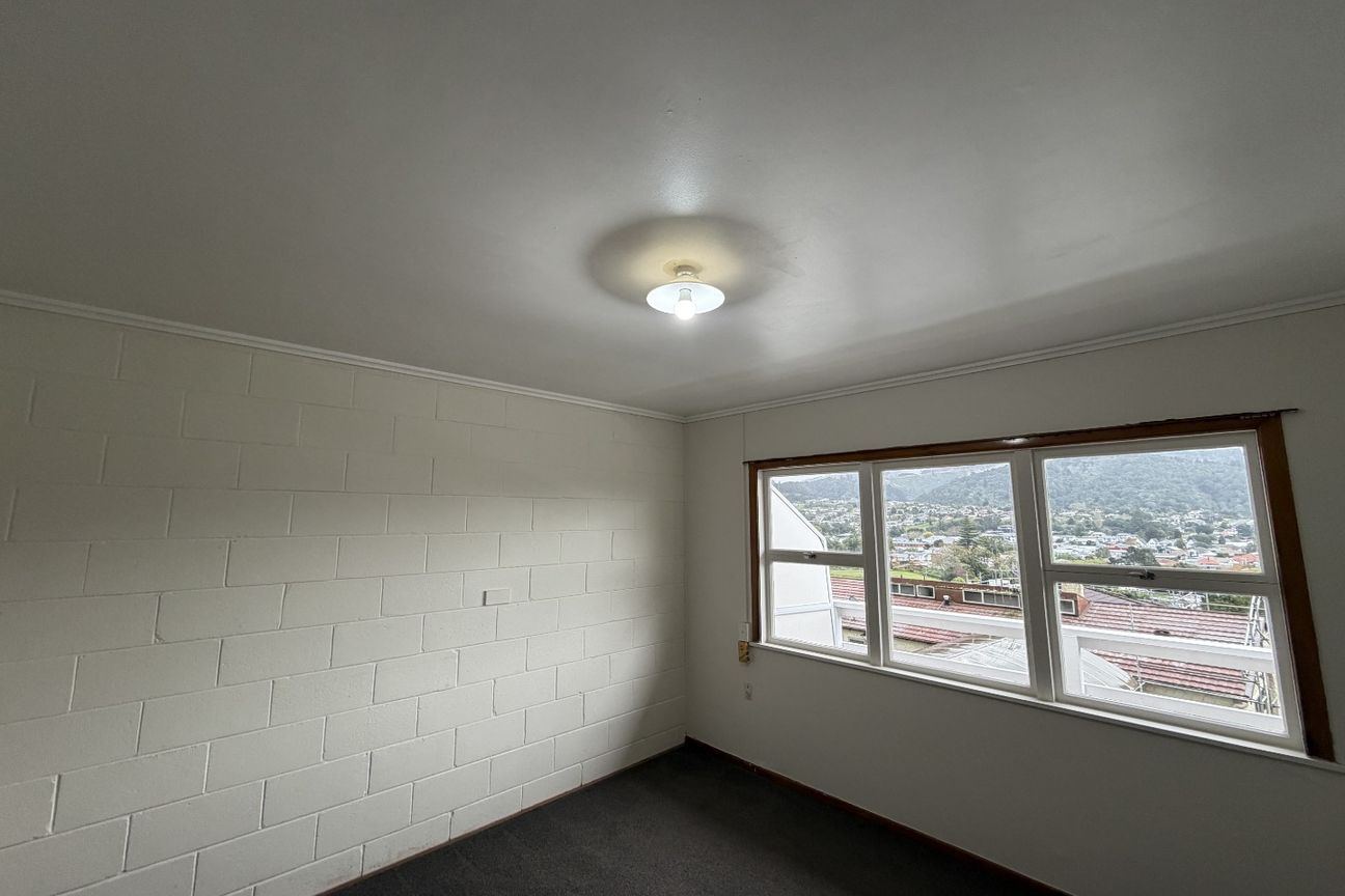 Handy to Town! Tidy 2-Bedroom Flat in Morningside - Widok 6