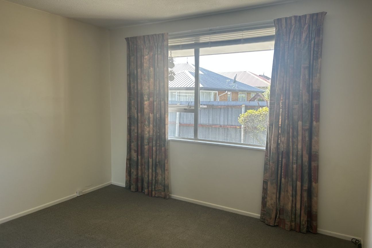2 Beds In Riccarton - Meer