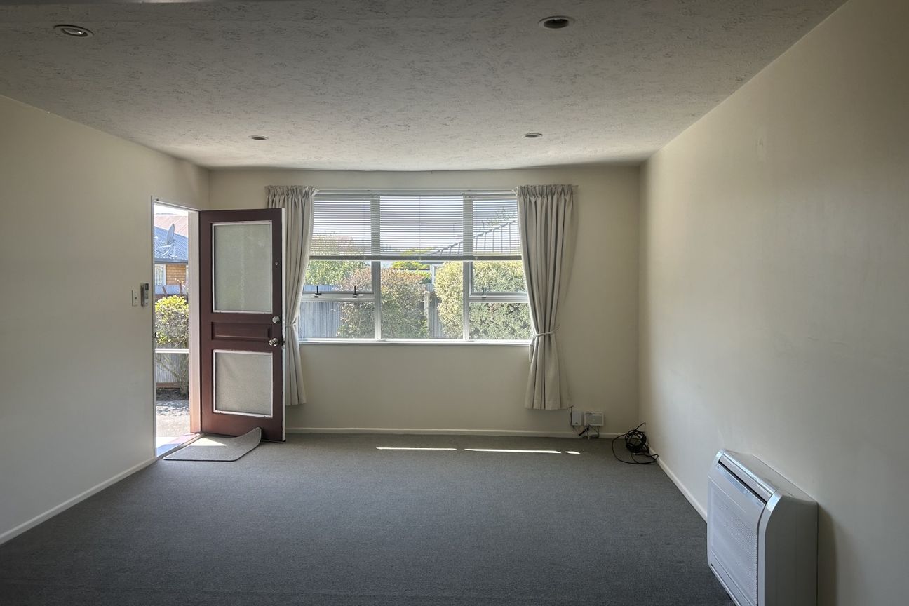 2 Beds In Riccarton - Aanzicht 3