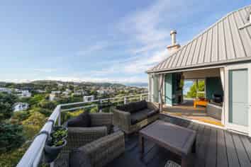96A Nicholson Road, Khandallah