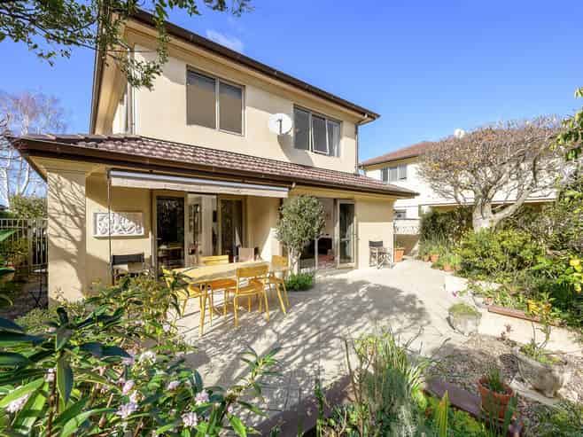 17 Edgecumbe Road, Avenues