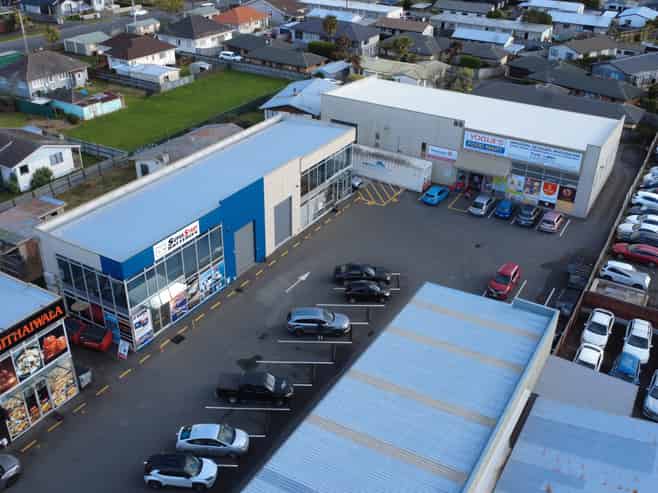 Modern Industrial Unit on SH1