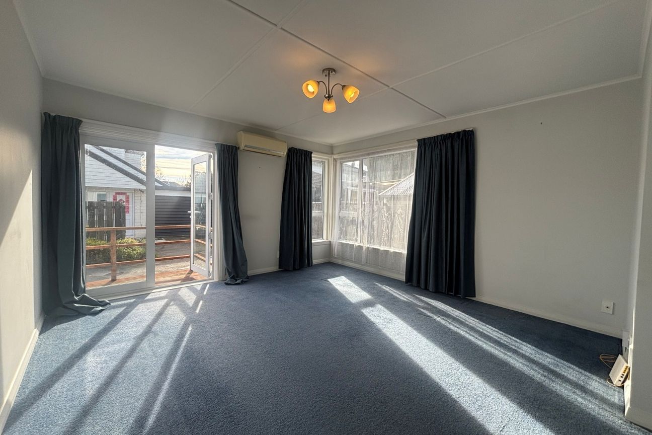 Family Home in Upper Riccarton - Vista 3