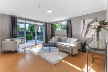15 Bellfield Road, Opaheke