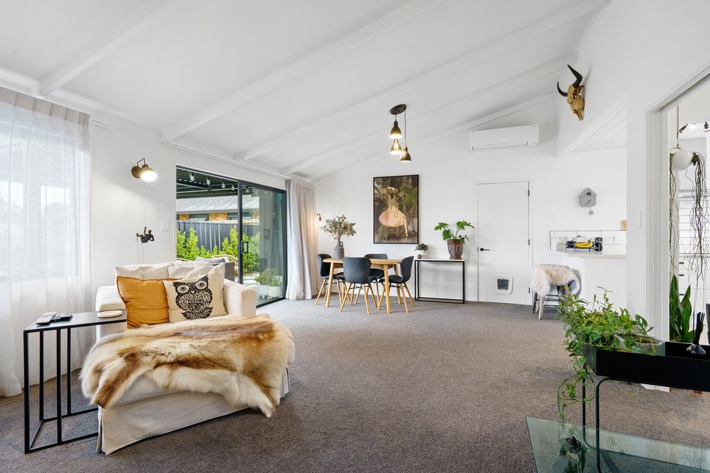 Exceptional Opportunity, Serious Seller! 4