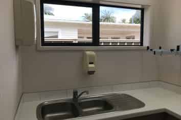 Modern professional rooms for lease